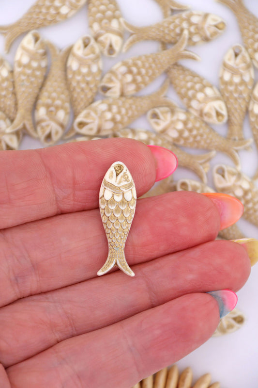 Golden Cream Fish Beach Charm, German Resin Amulet, 28mm, 1 Pendant