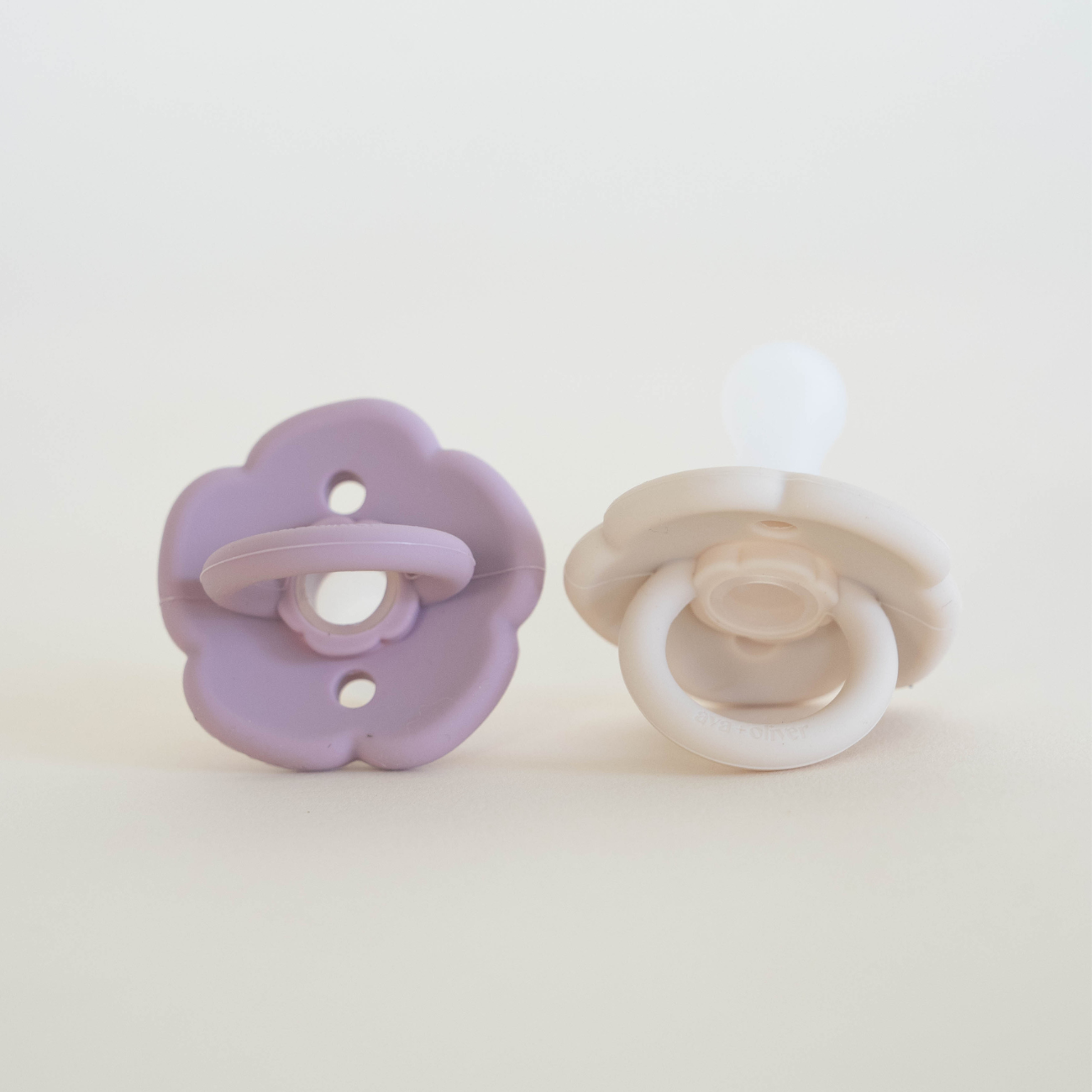 Flower Pacifier Set