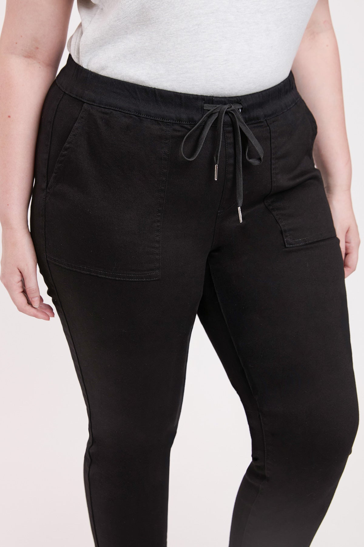 Women's Plus High Rise Pull On Straight Leg Jogger