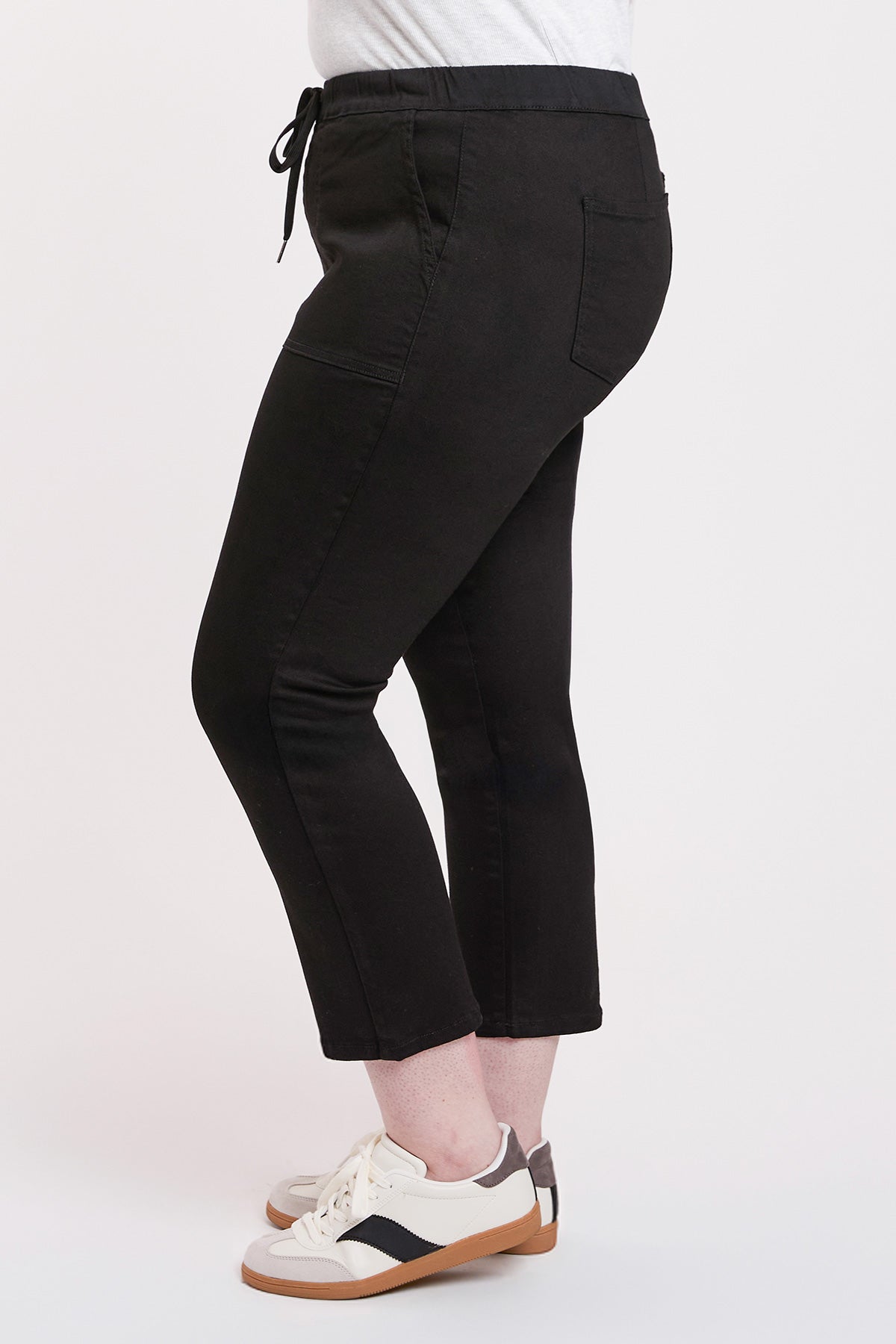 Women's Plus High Rise Pull On Straight Leg Jogger