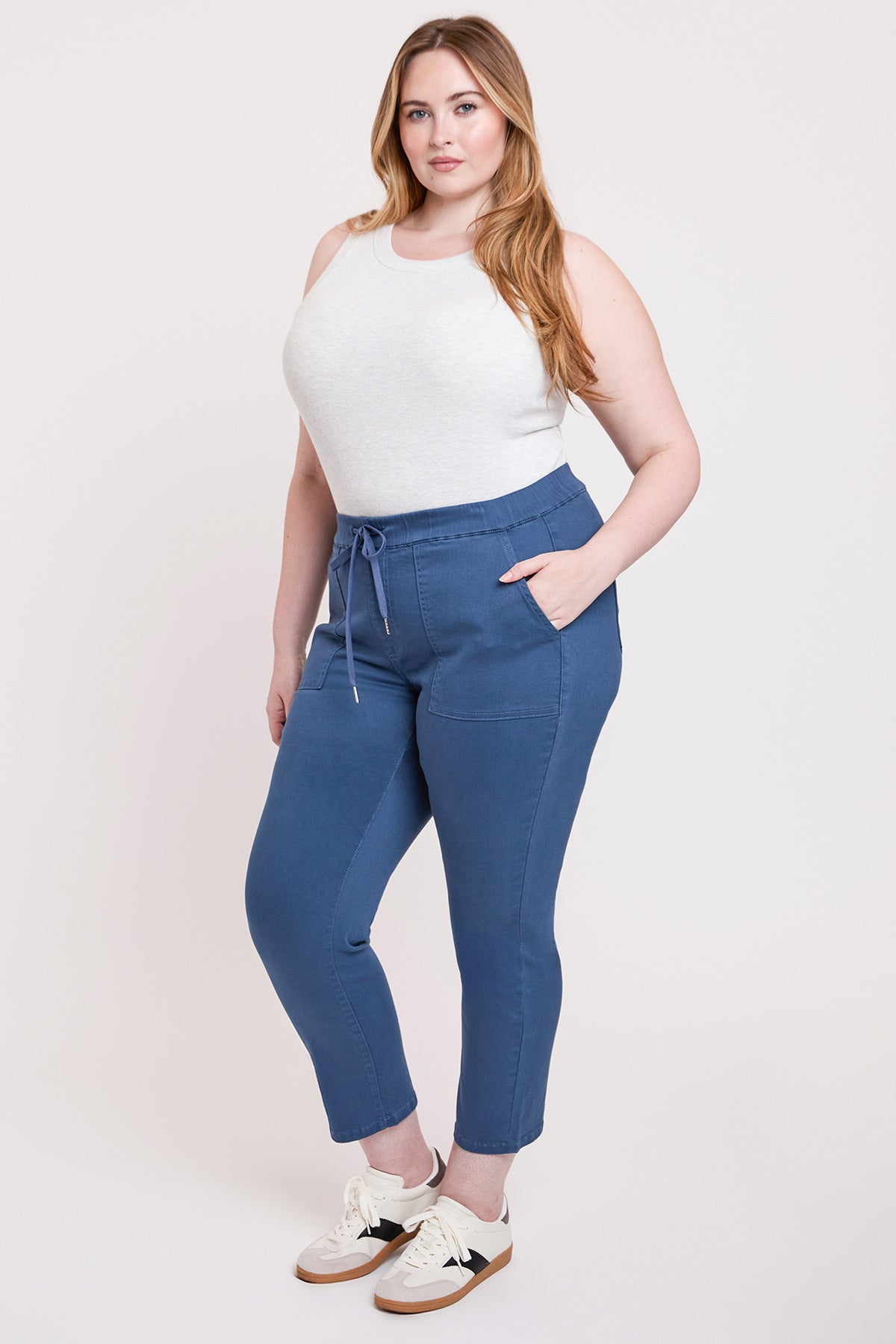 Women's Plus High Rise Pull On Straight Leg Jogger