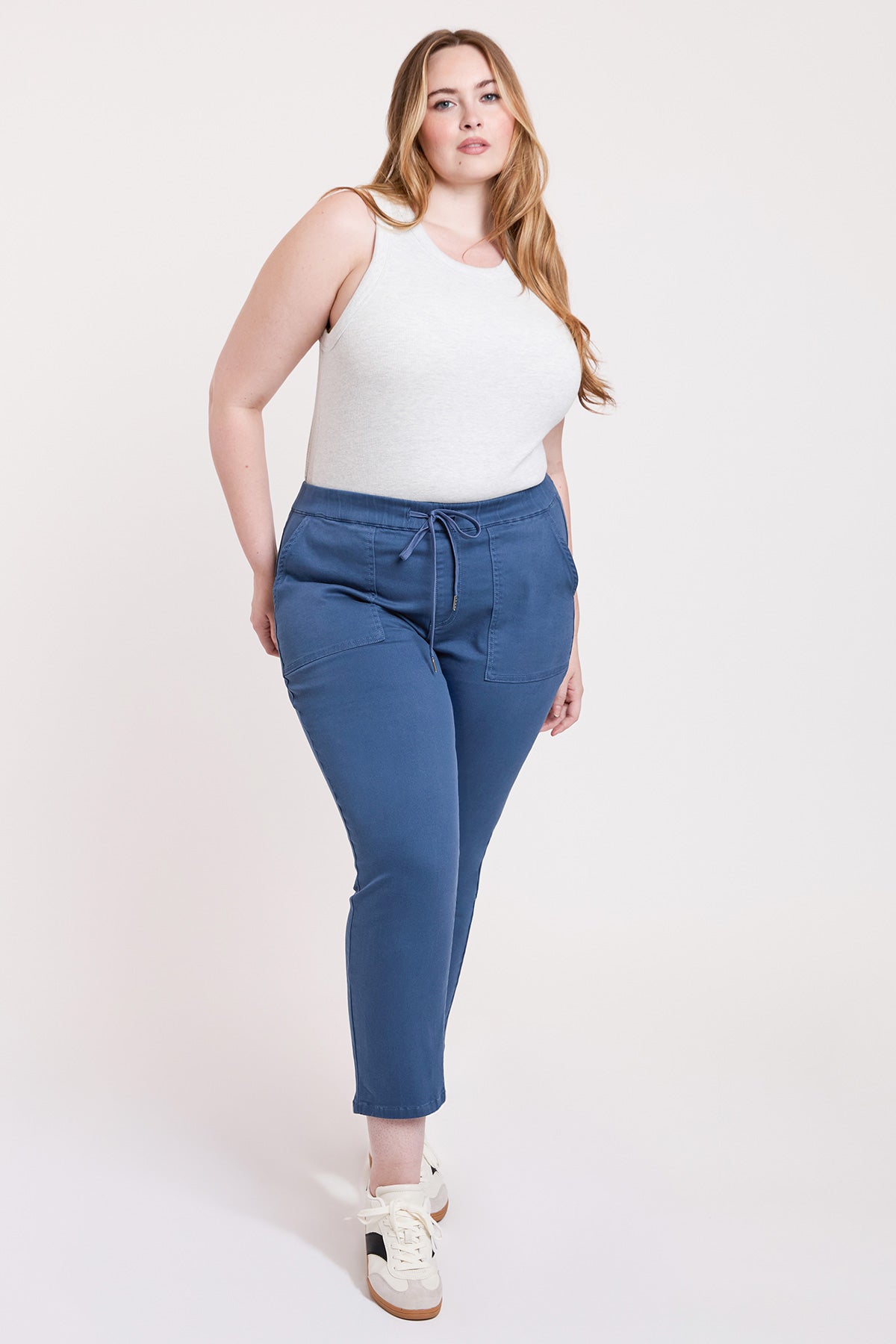Women's Plus High Rise Pull On Straight Leg Jogger