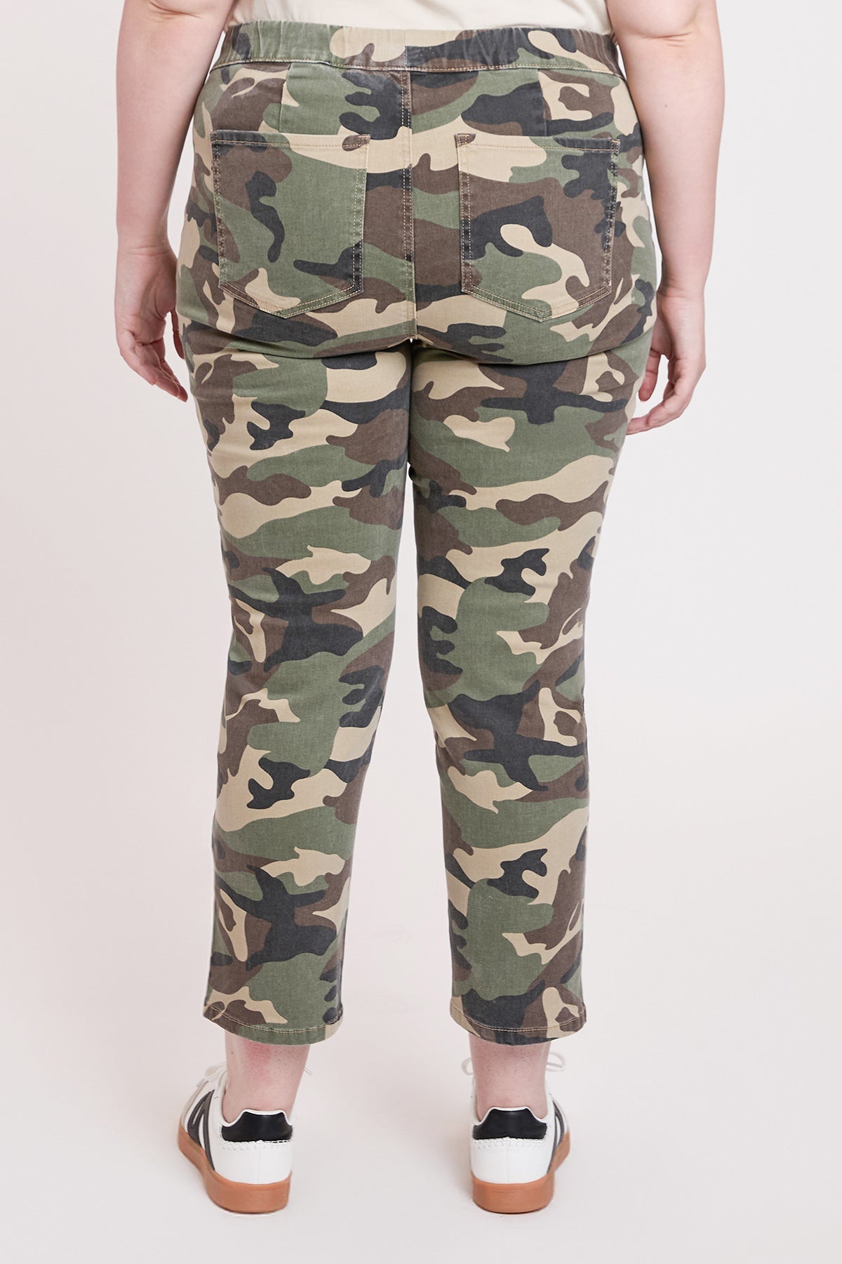 Women's Plus High Rise Pull On Straight Leg Jogger