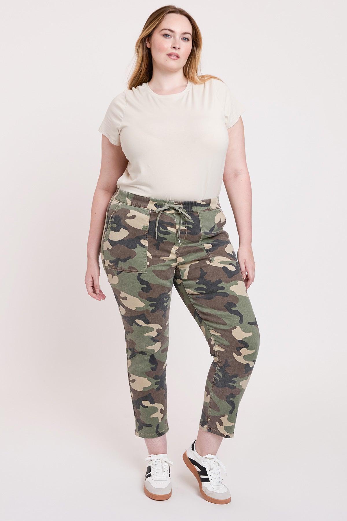 Women's Plus High Rise Pull On Straight Leg Jogger