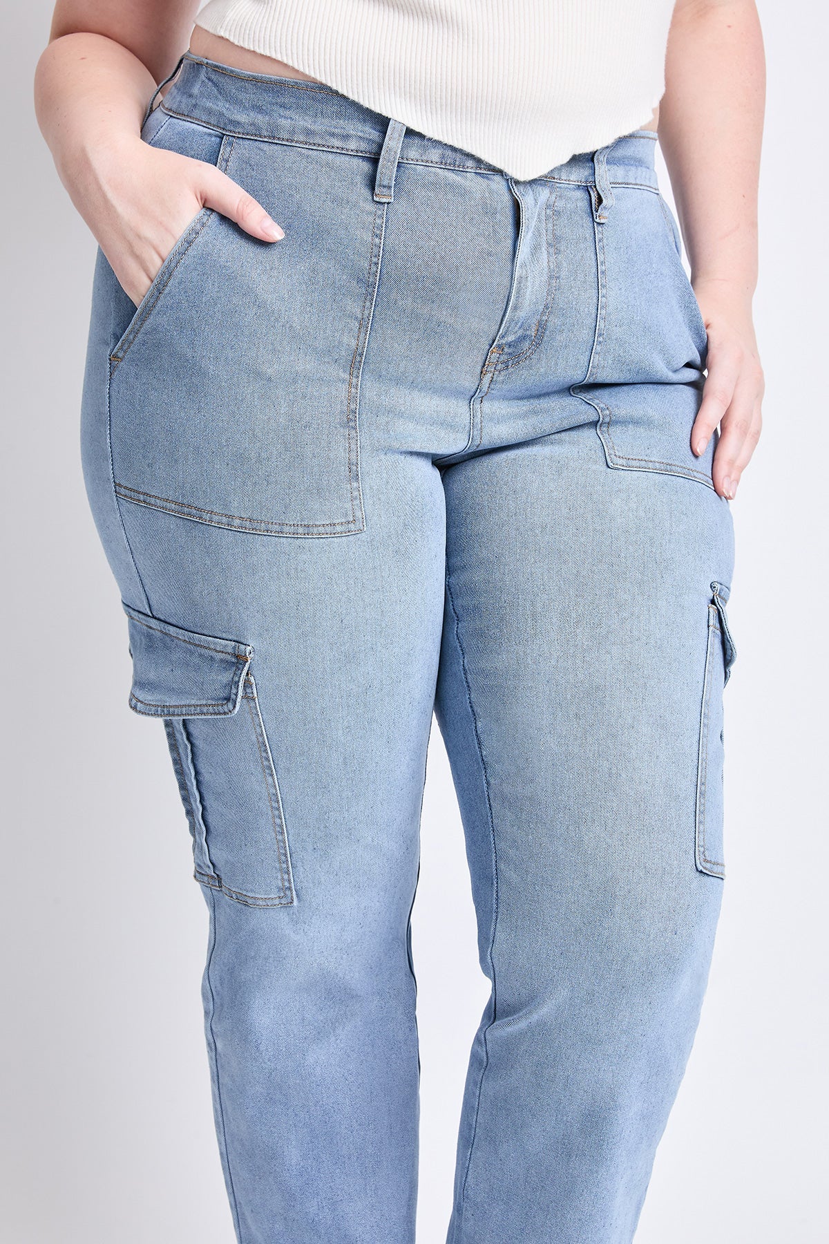 Women's Plus High Rise Elastic Waist Cargo Straight Leg Jeans
