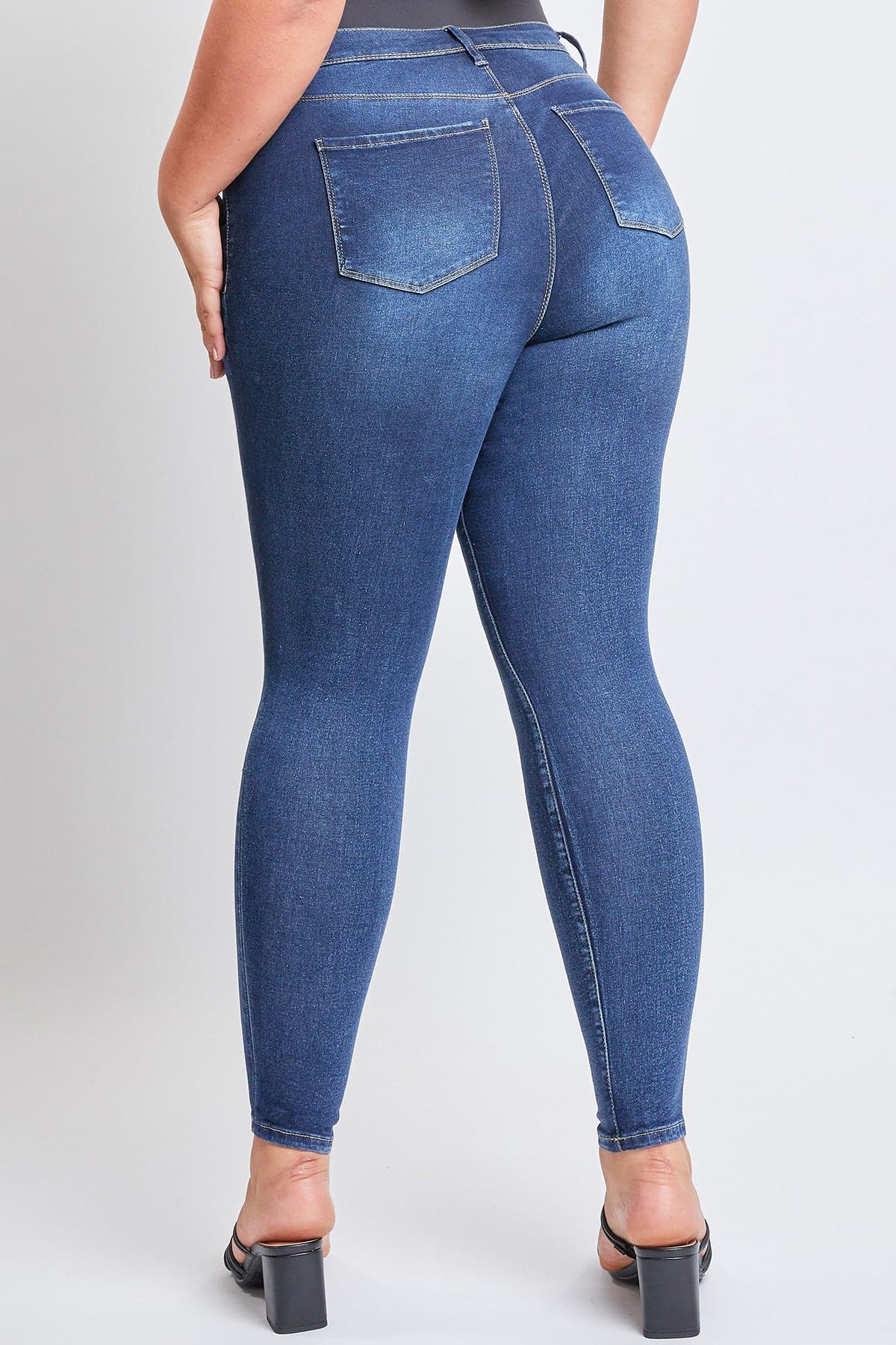 Women's Plus Essential Skinny Jeans