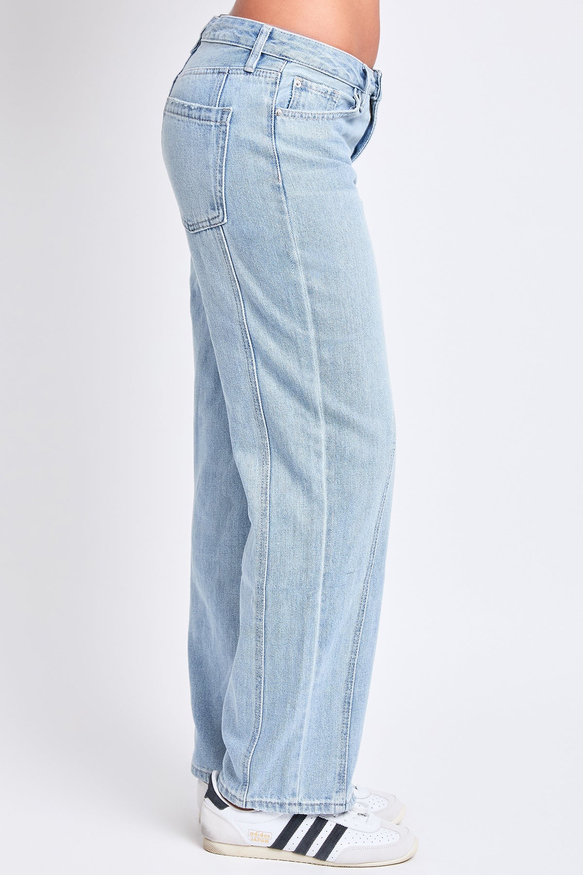 Women's Mid Rise Relaxed Rigid Straight Leg Jeans