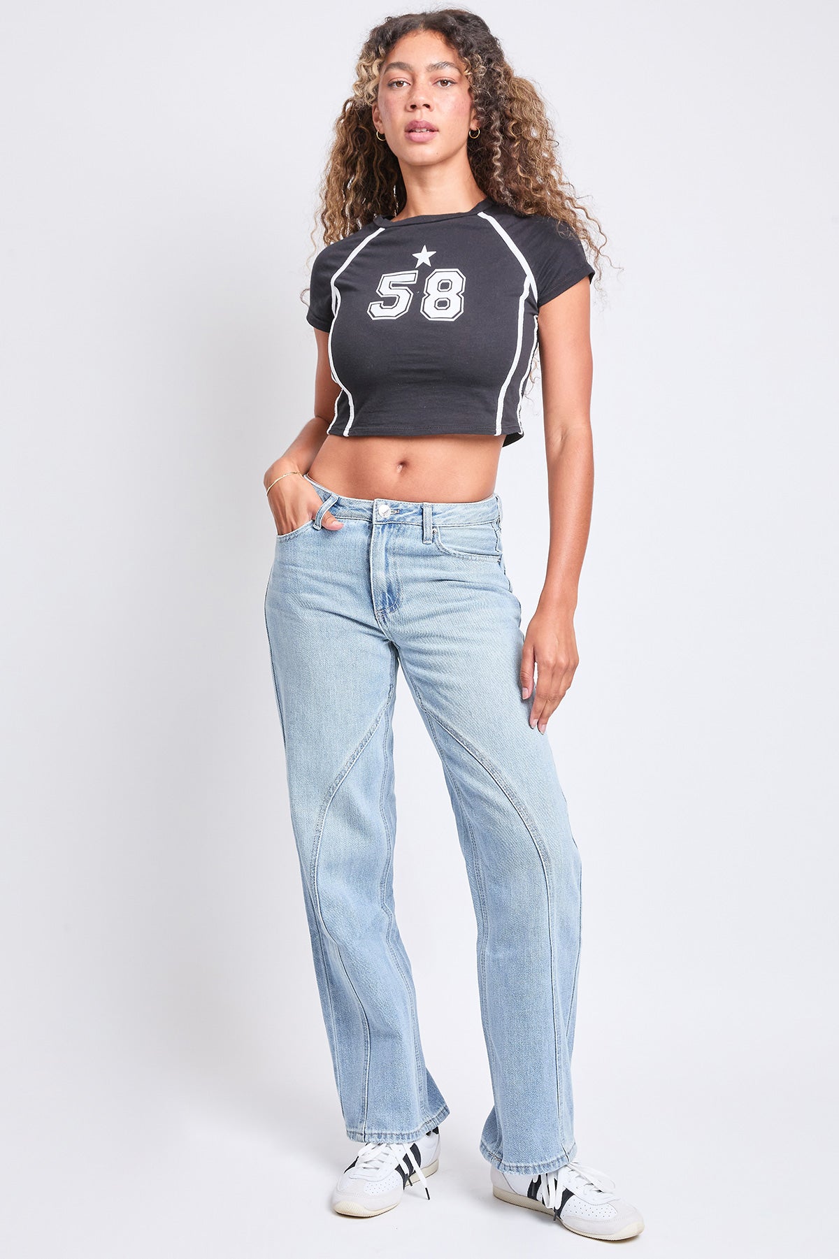 Women's Mid Rise Relaxed Rigid Straight Leg Jeans