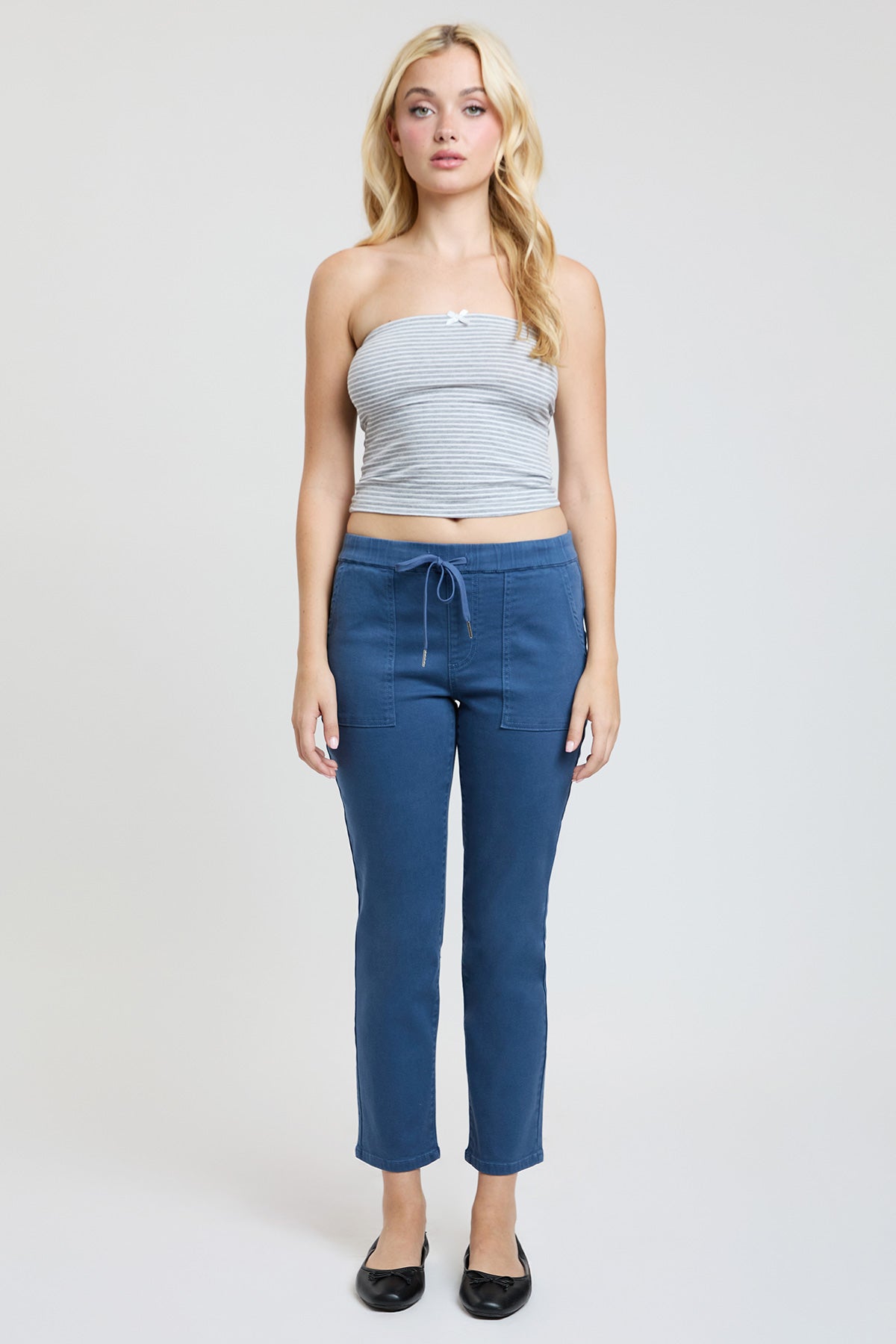 Women's High Rise Pull On Straight Leg Jogger