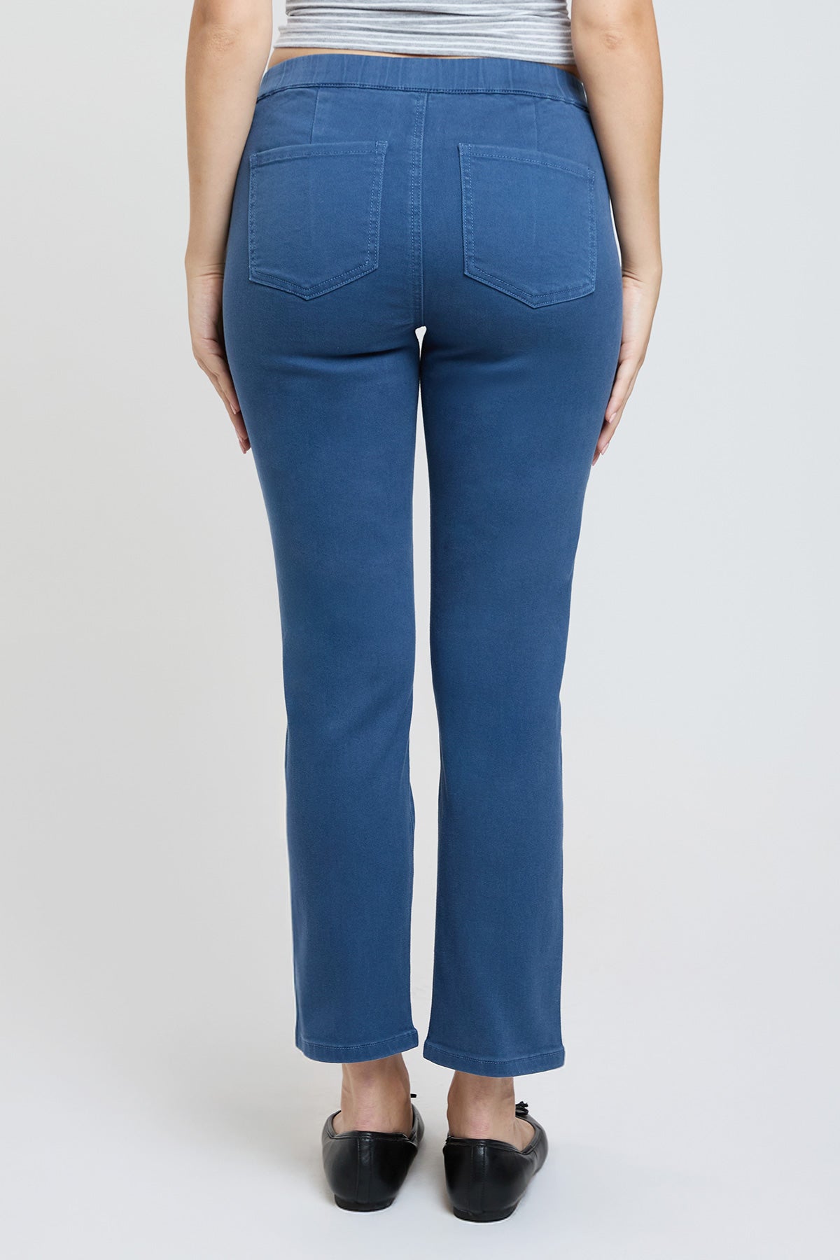 Women's High Rise Pull On Straight Leg Jogger