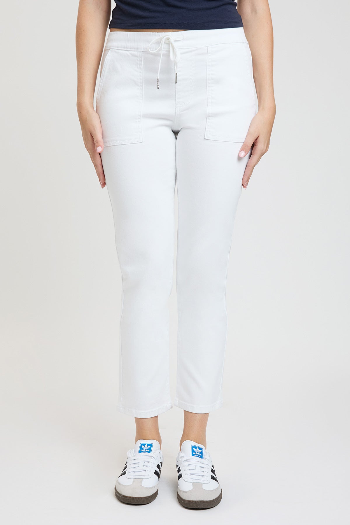 Women's High Rise Pull On Straight Leg Jogger