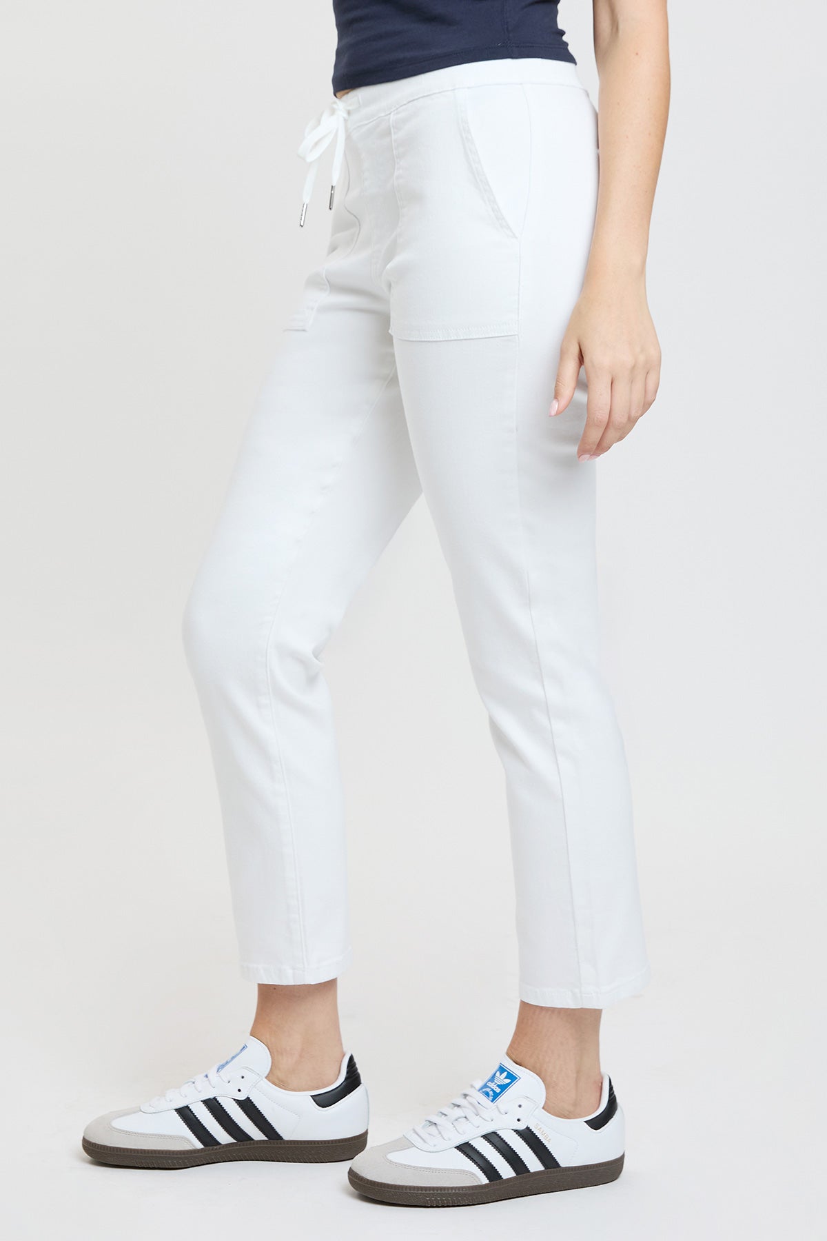 Women's High Rise Pull On Straight Leg Jogger