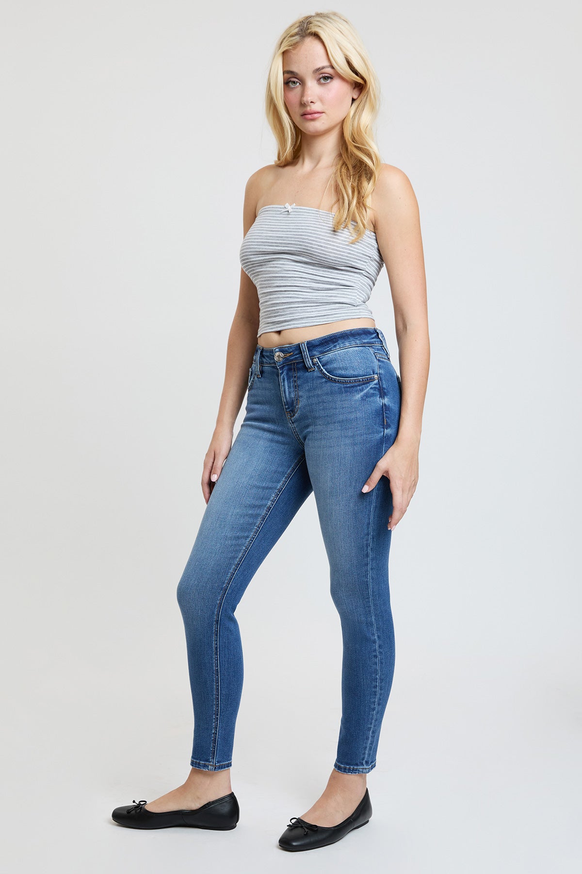 Women's Super Soft Mid Rise Skinny Jeans