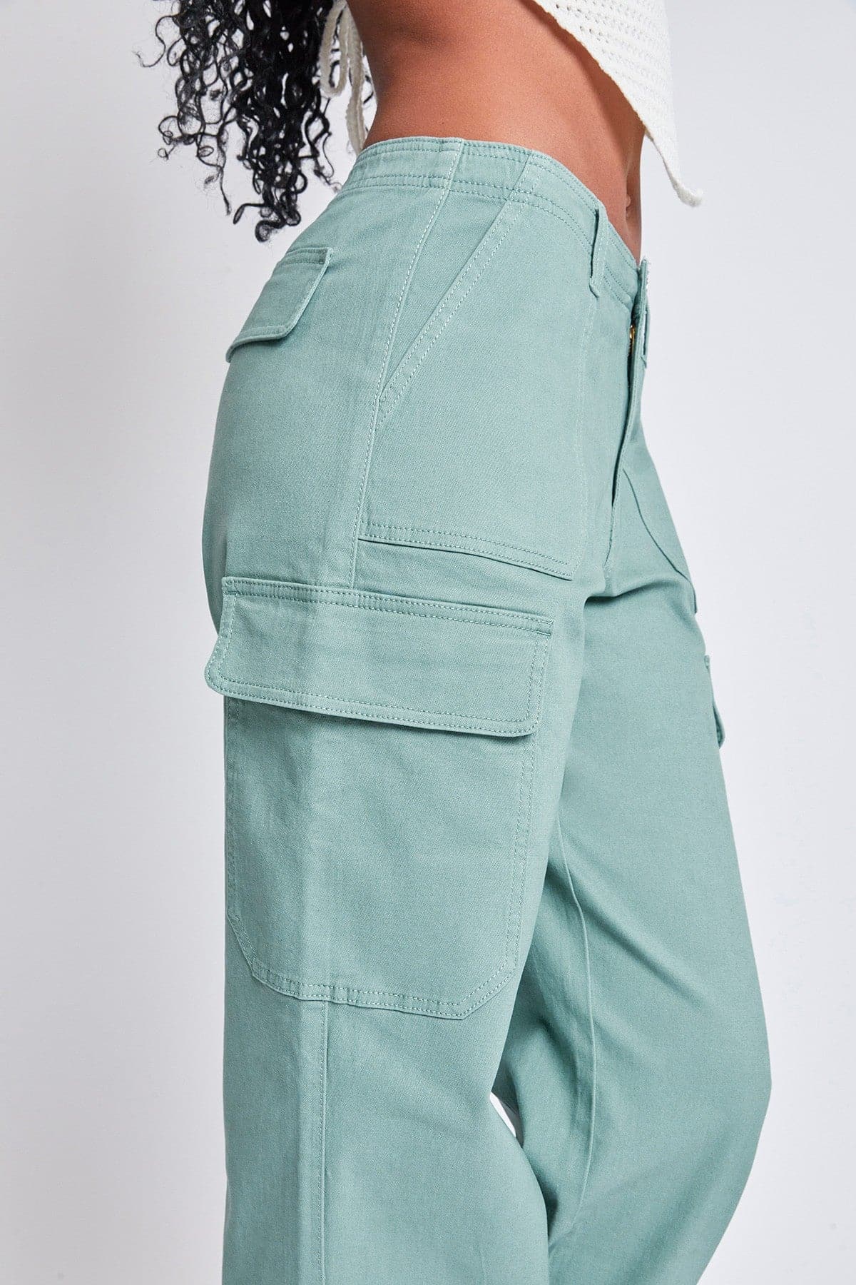 Women’s High Rise Straight Leg Cargo Pants