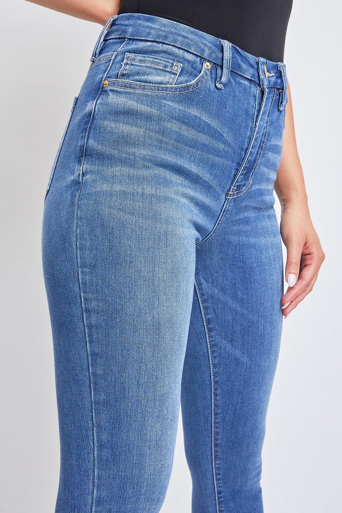 Women’s Curvy Fit Skinny Jeans