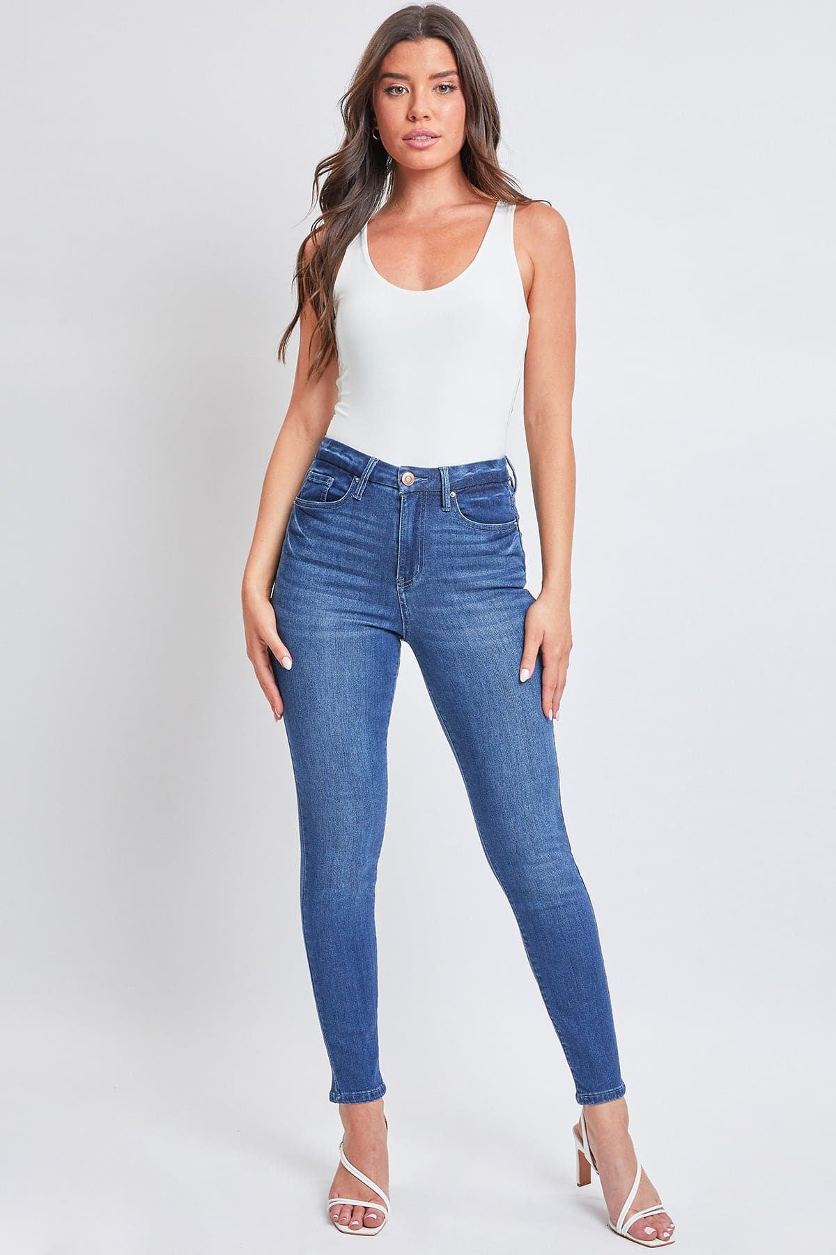 Women’s Curvy Fit Skinny Jeans