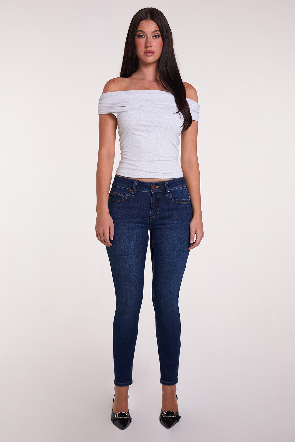 Women's Luxe Mid Rise WannaBettaButt Skinny Jeans