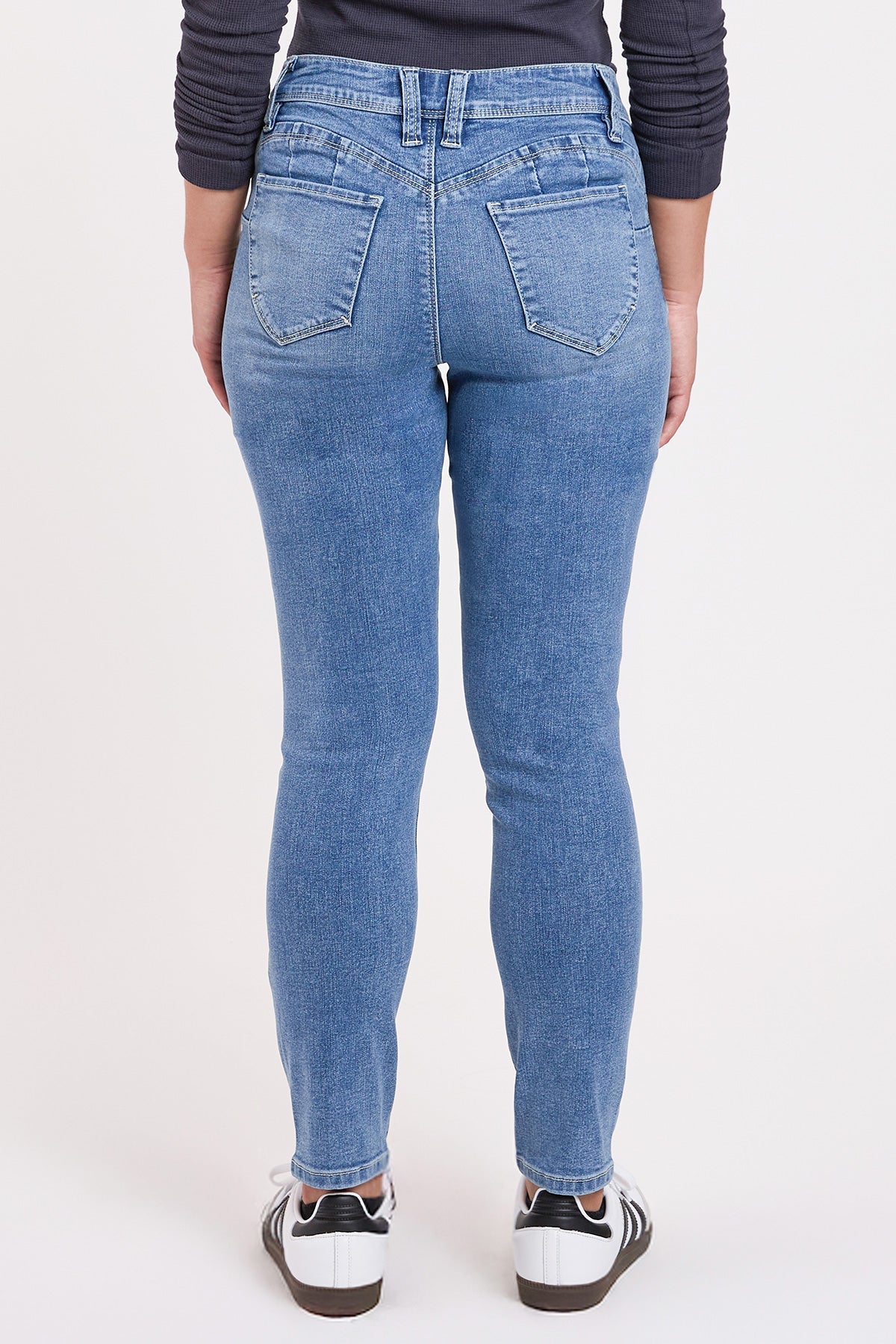 Women's Petite Curve Confidence WannaBettaButt Mid Rise Skinny