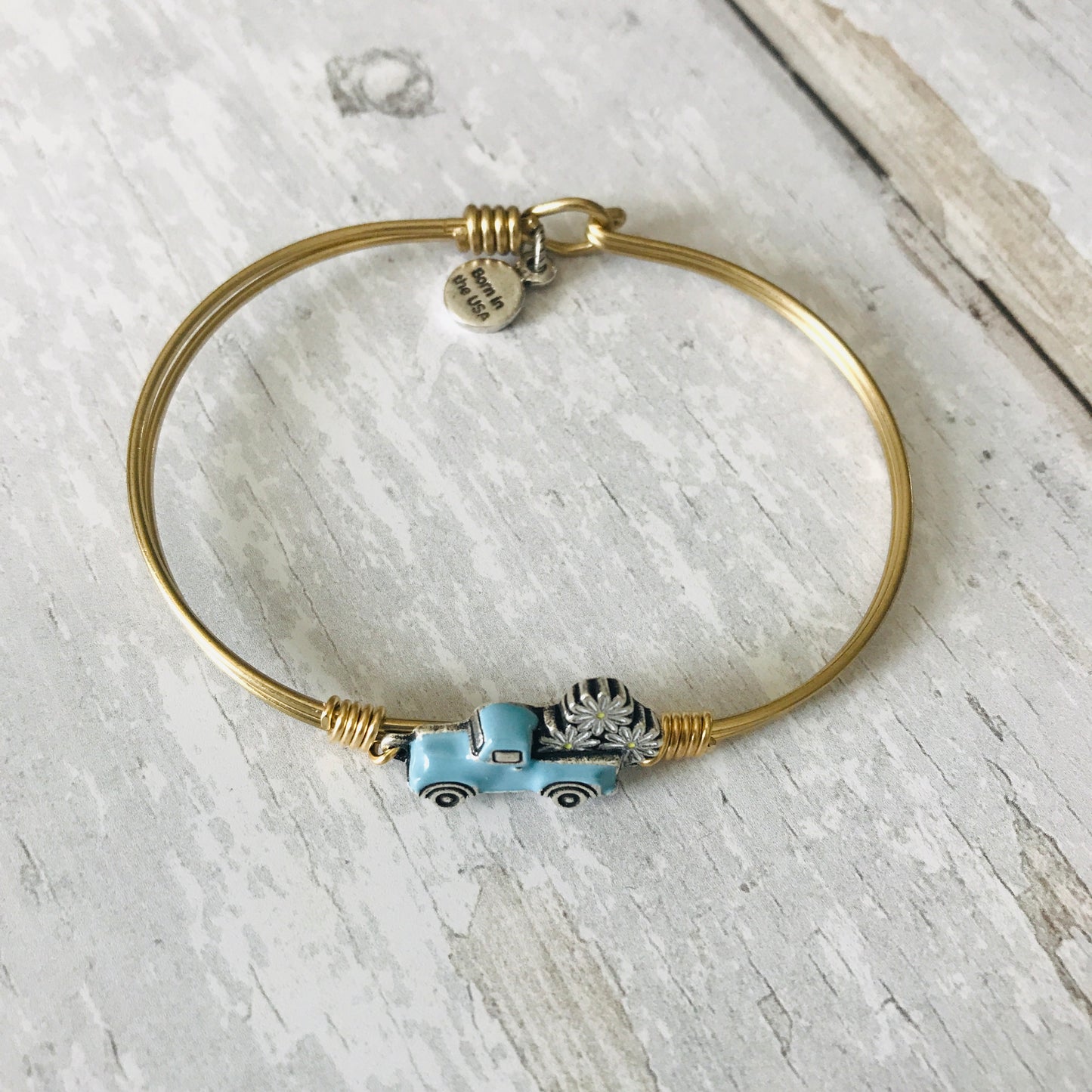 Vintage Truck with Daisies Bangle Bracelet