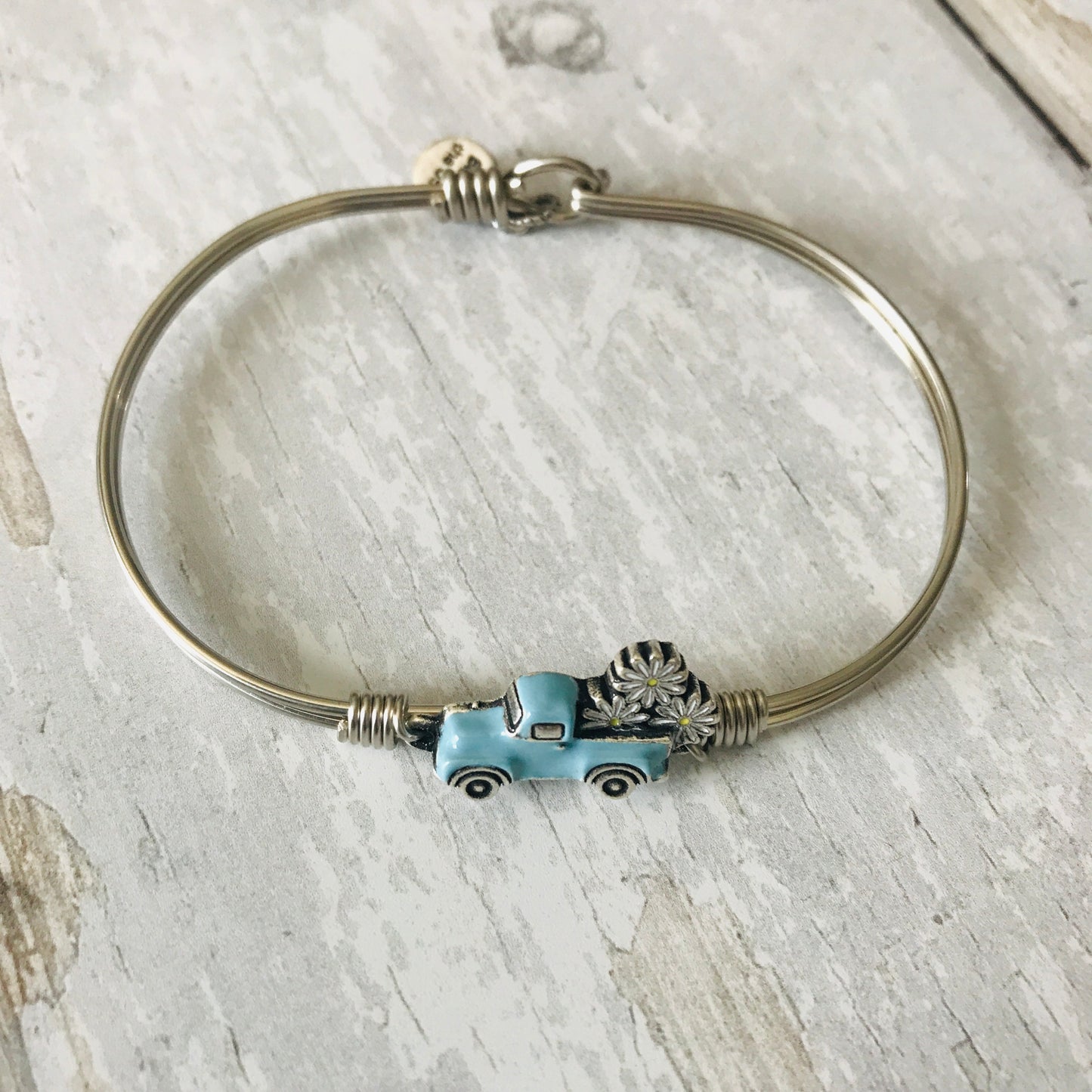 Vintage Truck with Daisies Bangle Bracelet