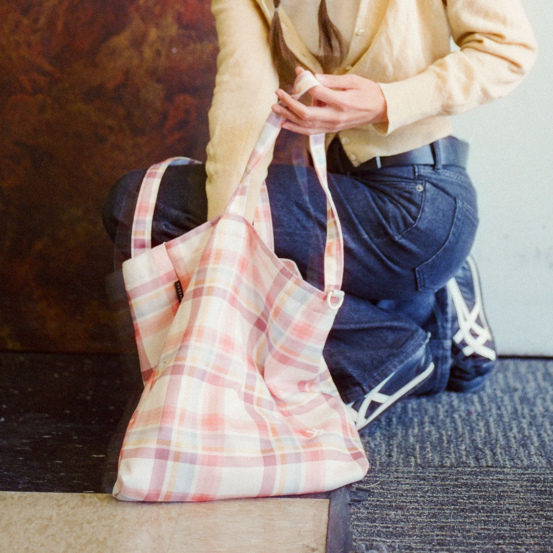 Quinn - Daily Tote Bag