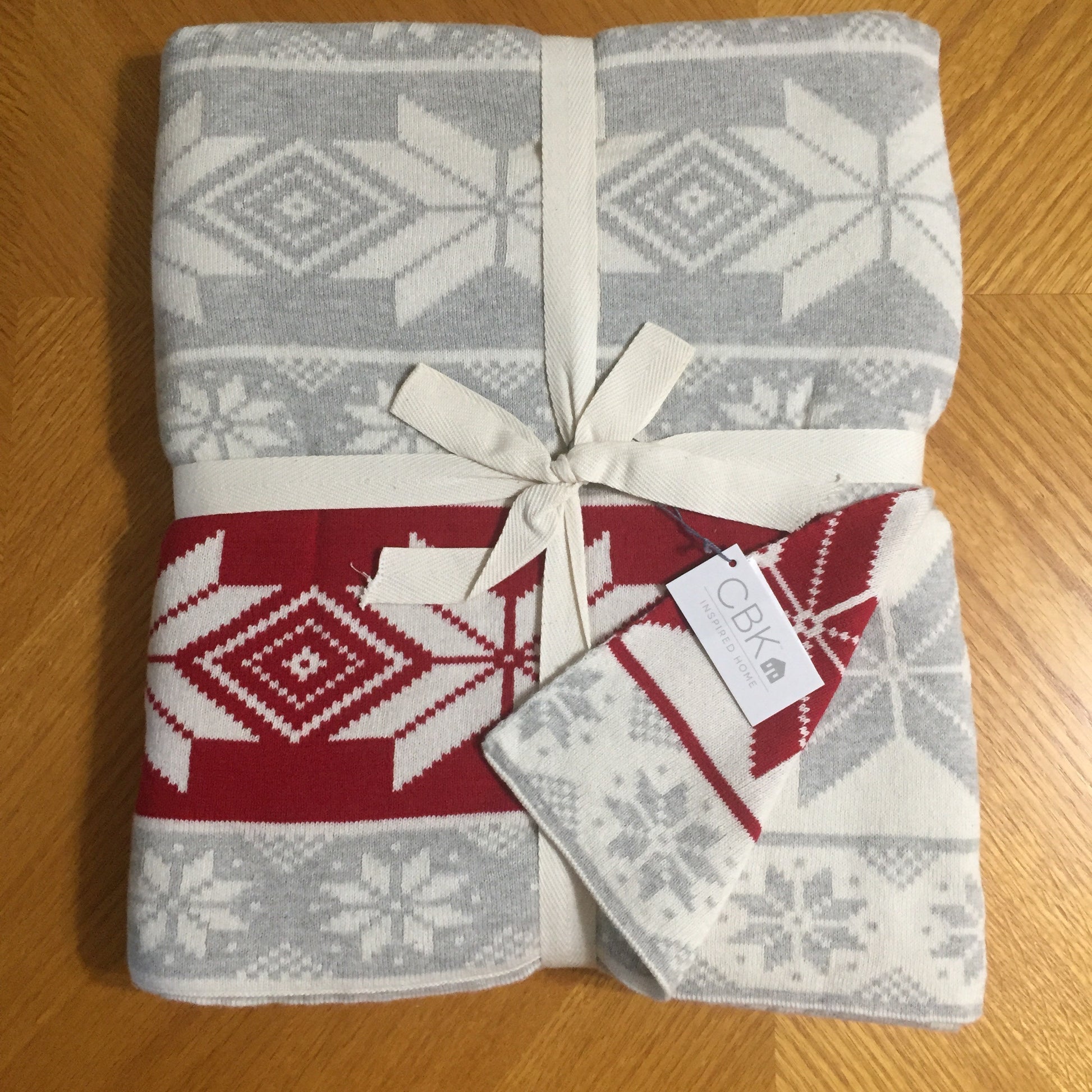 Christmas Snowflake Throw (Grey)