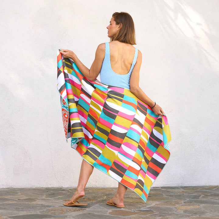 Oahu Breeze GO BIG Towel