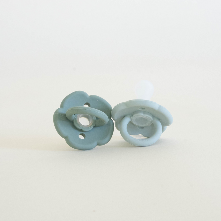 Flower Pacifier Set
