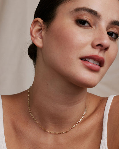 Connected Delicate Paperclip Chain Necklace