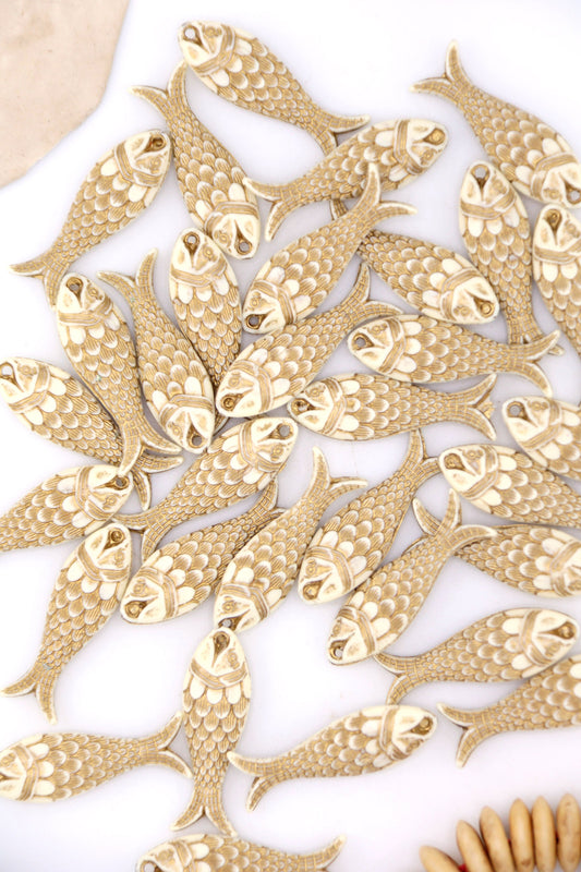 Golden Cream Fish Beach Charm, German Resin Amulet, 28mm, 1 Pendant