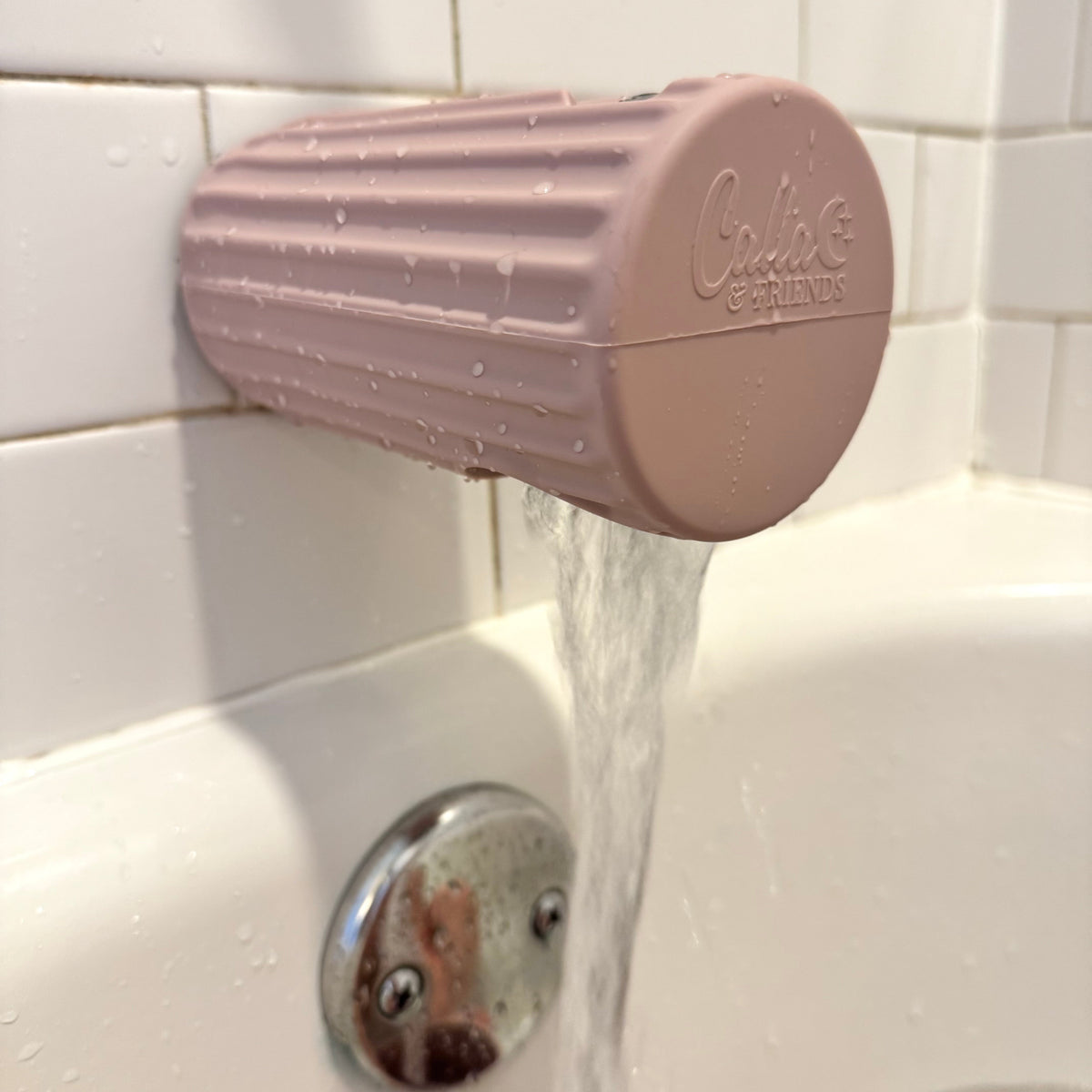 Ripple Spout Snuggler