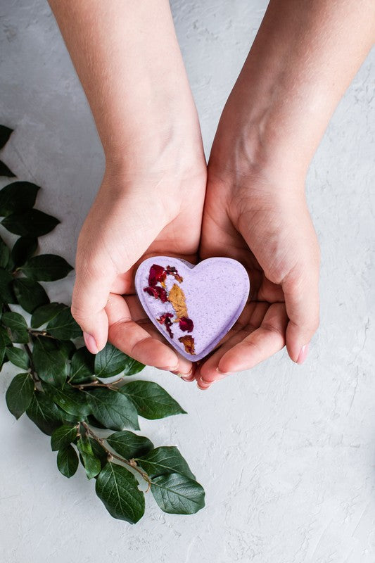 Set of 5 Heart Shaped Shower Steamers Gift Set