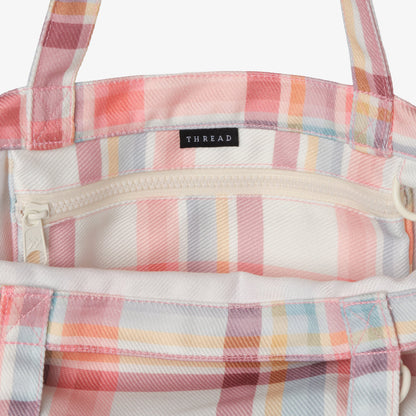 Quinn - Daily Tote Bag
