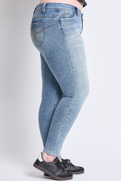 Women's Plus WannaBettaButt Mid Rise Embroidered Skinny Jean