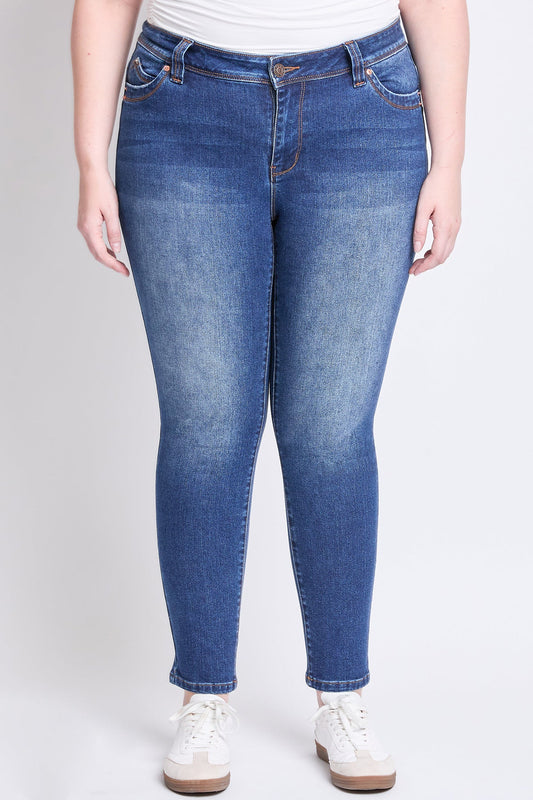 Women's Plus WannaBettaButt Mid Rise Embroidered Skinny Jean