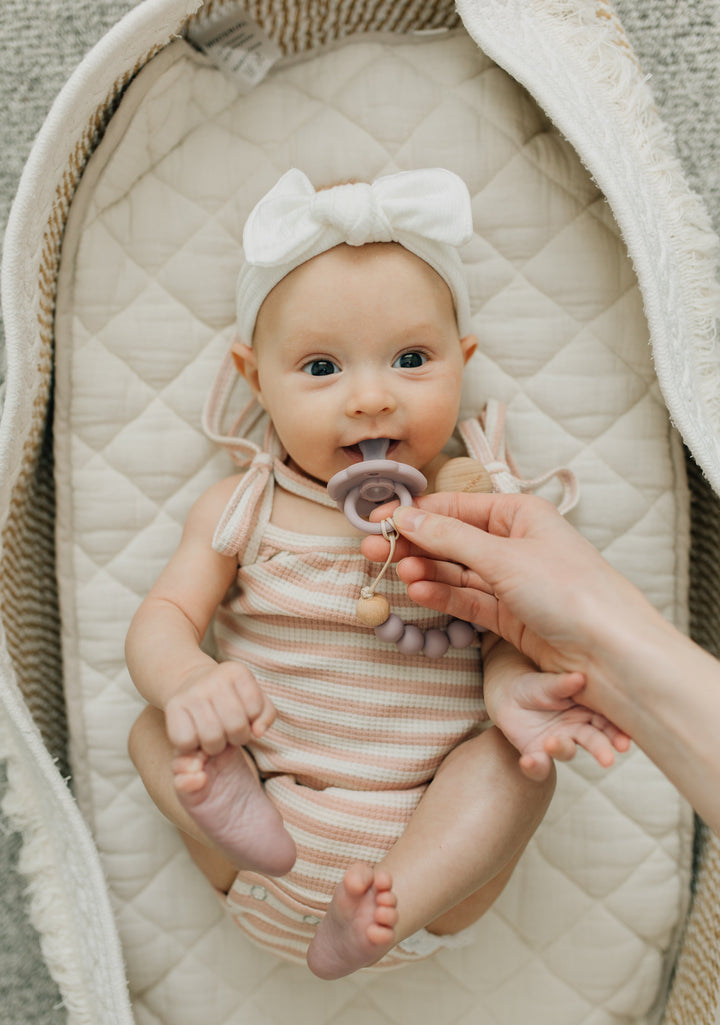Flower Pacifier Set