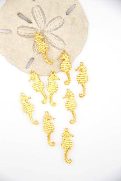 Gold Seahorse Charm, German Resin Beach Amulet, 28mm, 1 Pendant