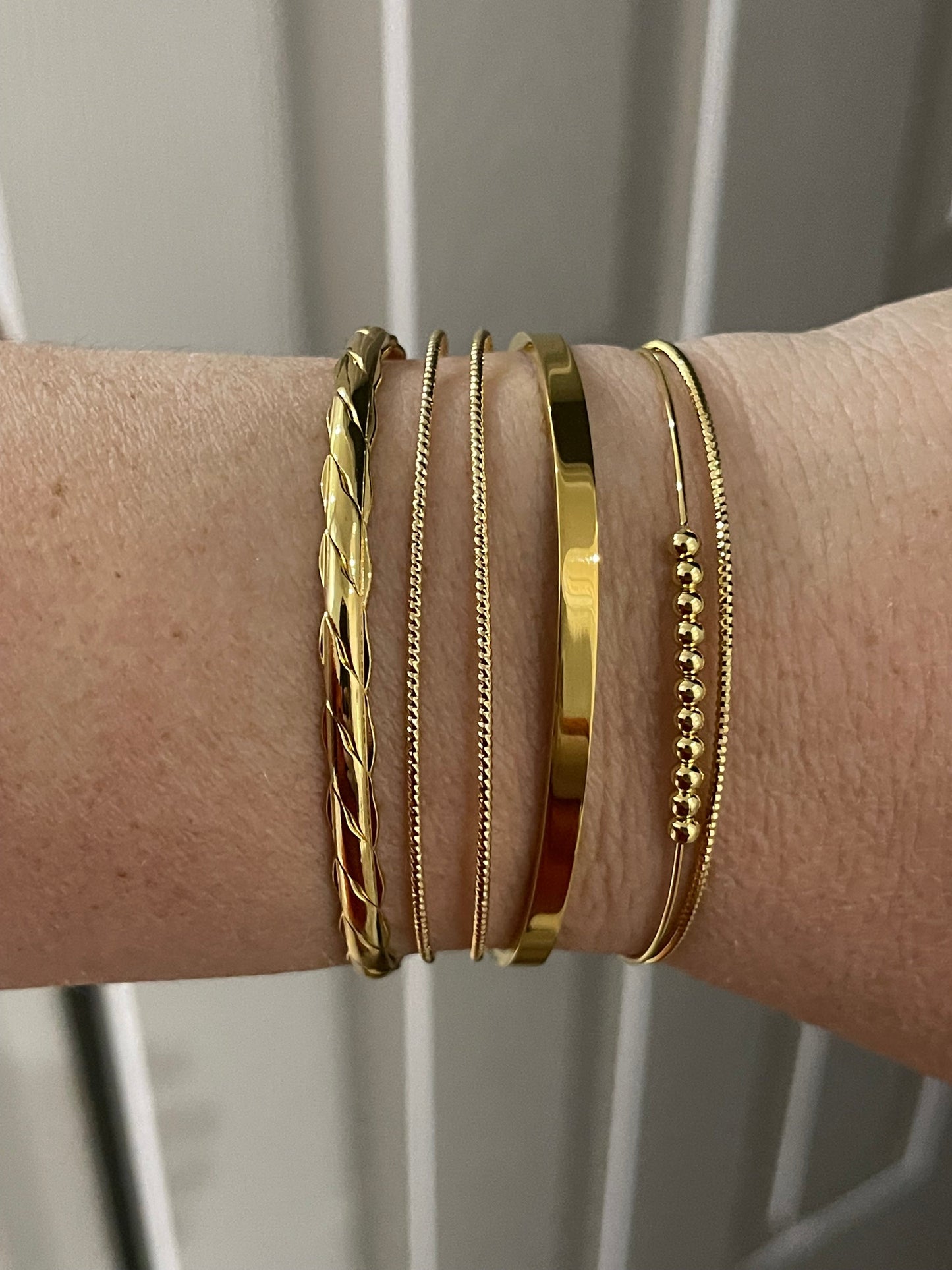 HEMSWORTH - Simple Cuff Accent Bracelet