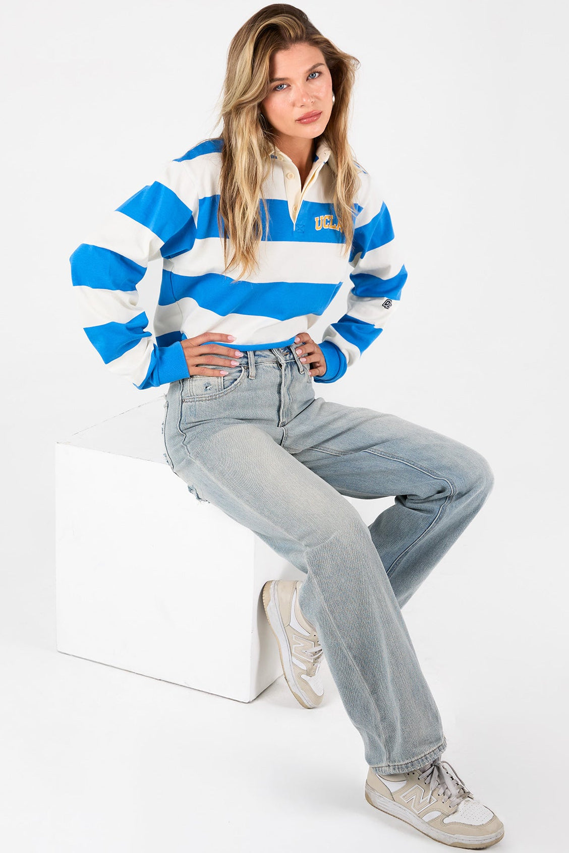 Women's High Rise Relaxed Rip Repair Jeans