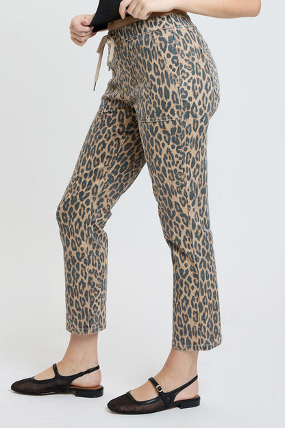 Women's High Rise Pull On Straight Leg Jogger