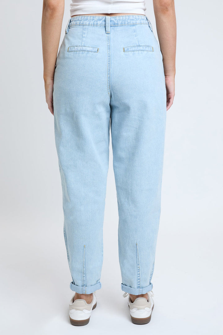 Women's Pleated Mom Jeans