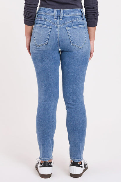 Women's Petite Curve Confidence WannaBettaButt Mid Rise Skinny