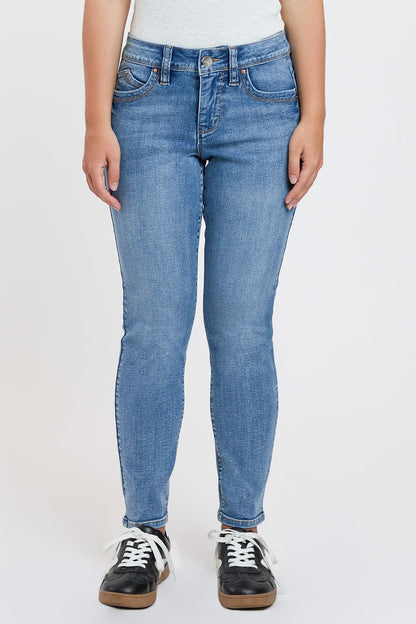 Women's Petite Curve Confidence WannaBettaButt Mid Rise Skinny