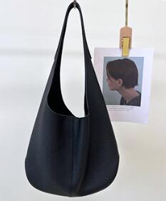 Minimal Soft Shoulder Bag
