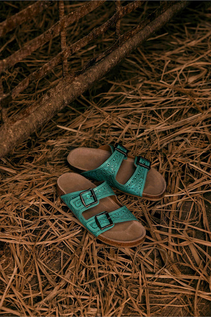 Wildlfower Wanderer Sandals In Turquoise
