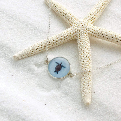 Turtle Small Round Necklace