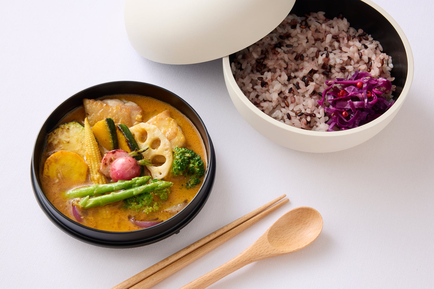 SNACK BENTO BOX PEBBLE ROUND GRAY STONE