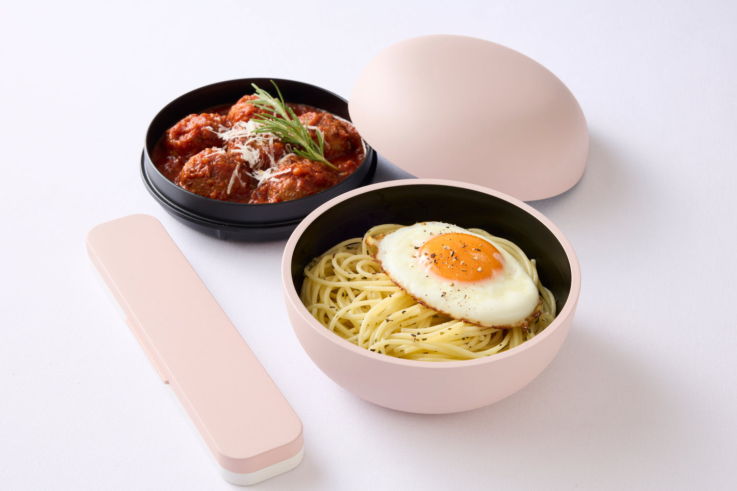 SNACK BENTO BOX PEBBLE ROUND GRAY STONE