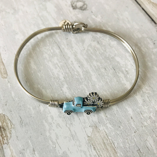 Vintage Truck with Daisies Bangle Bracelet