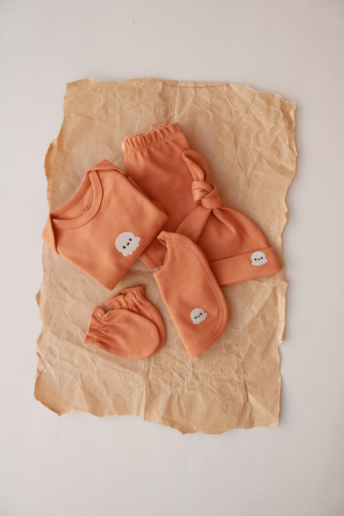Octopus Patterned 5 Piece Newborn Set